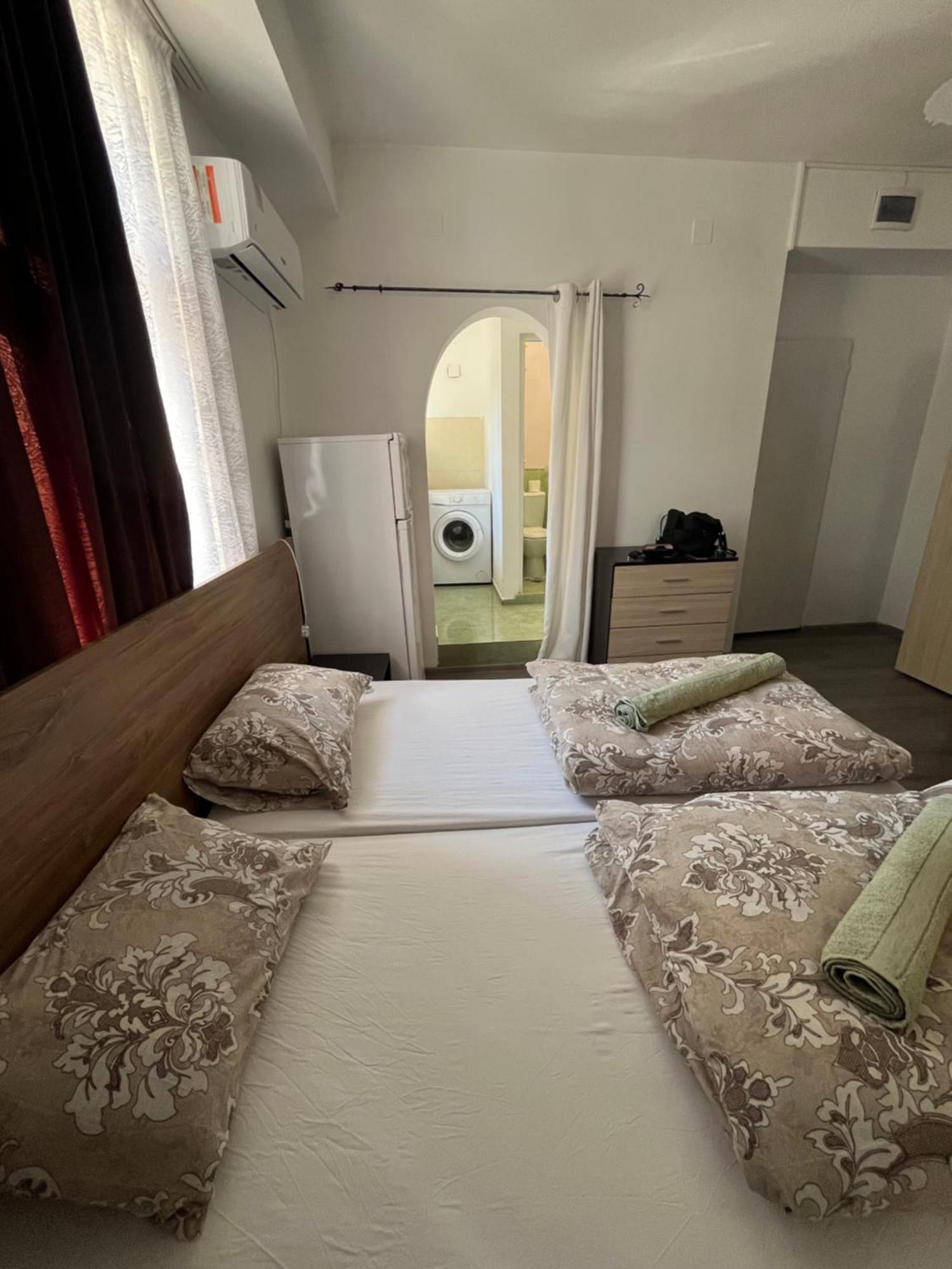 En-Suite Rooms: Novа Guesthouse In Sofia Center Экстерьер фото