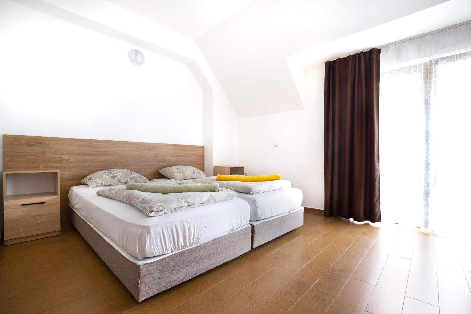 En-Suite Rooms: Novа Guesthouse In Sofia Center Экстерьер фото