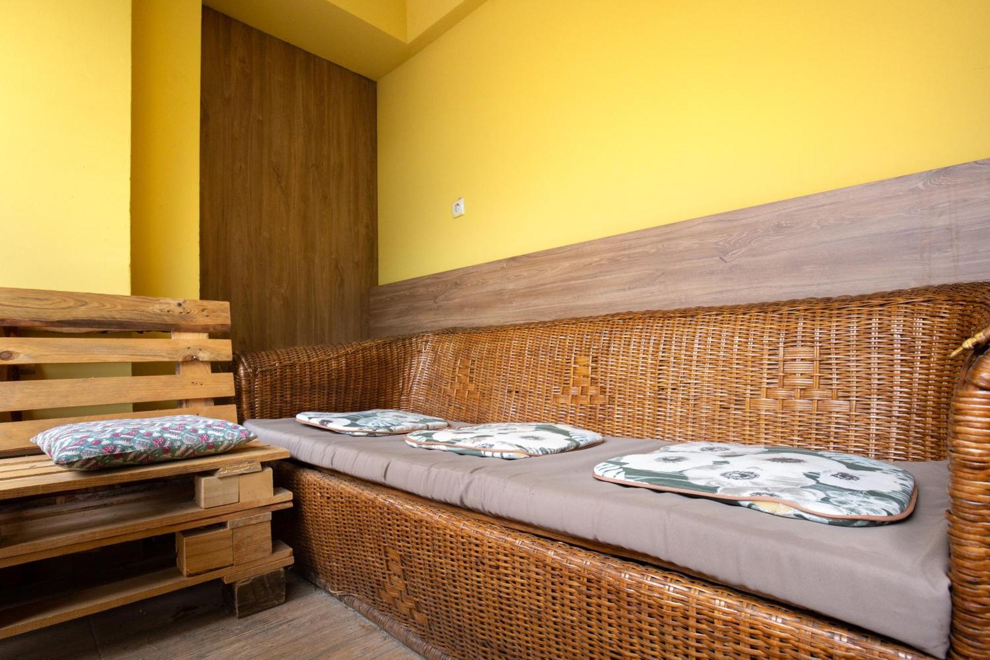 En-Suite Rooms: Novа Guesthouse In Sofia Center Экстерьер фото